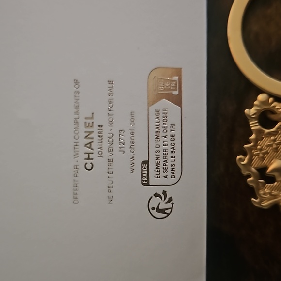 NIB Chanel Keychain - Picture 2 of 3
